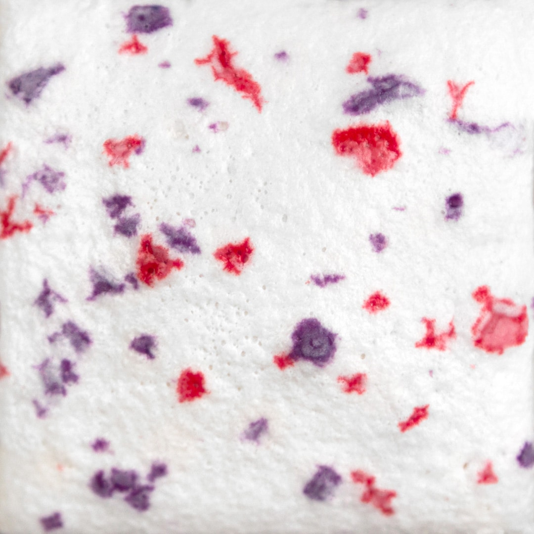 Mayco Snow Gems - SG-304 Berry Snow Gem