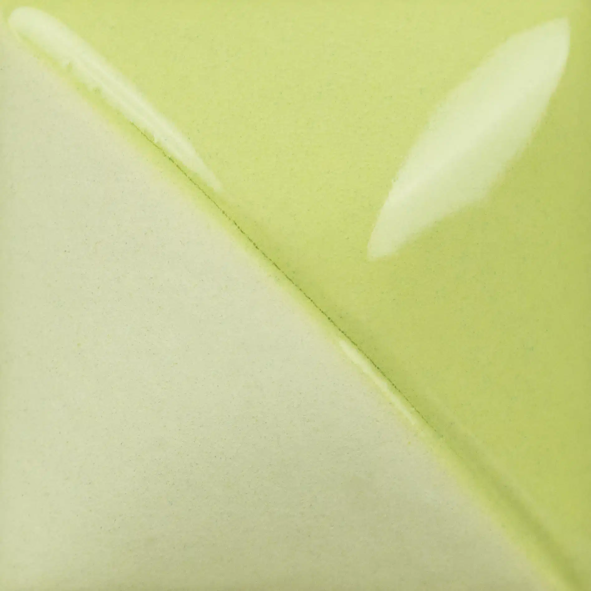 Mayco Fundamentals Underglaze - UG-068 Apple Green - 4 oz