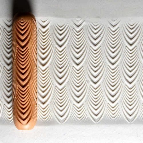 MKM BHR-062 Big Hand Roller - Peacock Nouveau