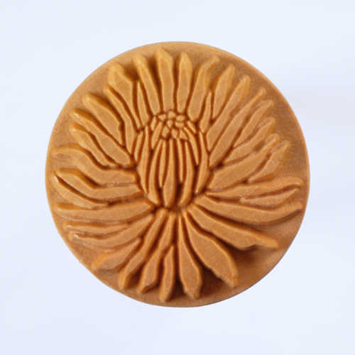 MKM SCXL-021 Extra Large Round Stamp - Chrysanthemum