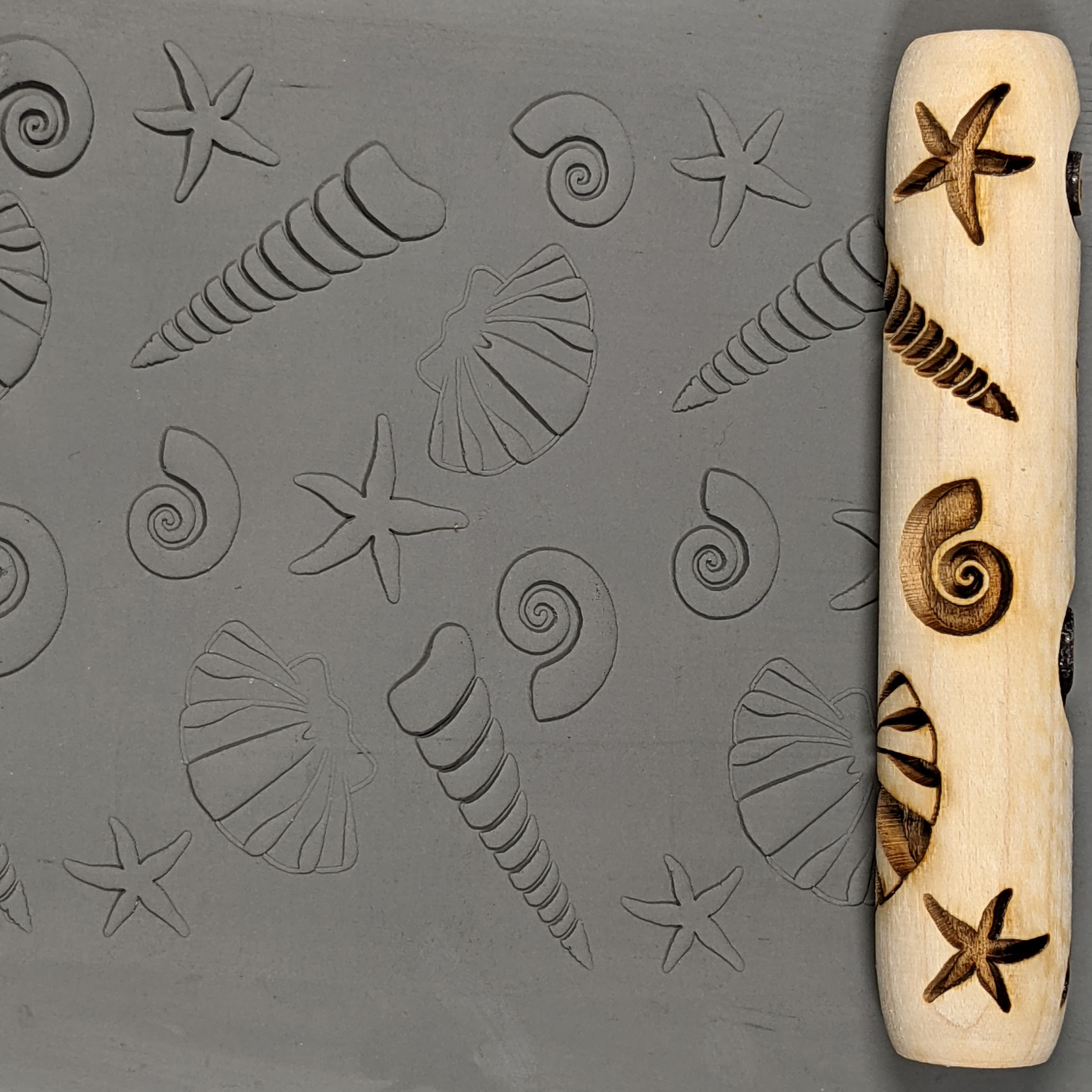 Socwell SD2033 Hand Roller - Sea Shells | Clay King