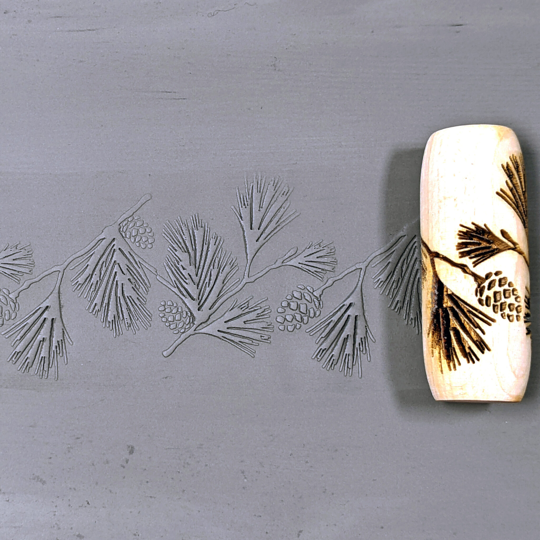 Socwell SD2201 Hand Roller - Pine Needles